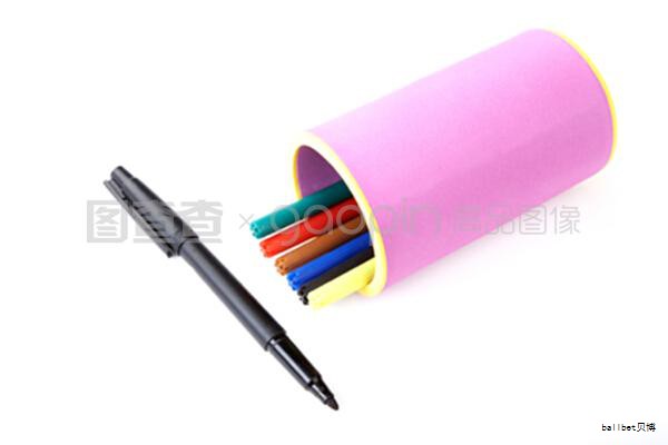 是否曾被古代书法的气韵吸引,渴望亲手感受笔尖在宣纸上的起伏?下面带你走进毛笔字的世界,一起探讨如何练就一手雅致的笔法。 是否曾被古代书法的气韵吸引,渴望亲手感受笔尖在宣纸上的起伏?下面带你走进毛笔字的世界,一起探讨如何练就一手雅致的笔法。