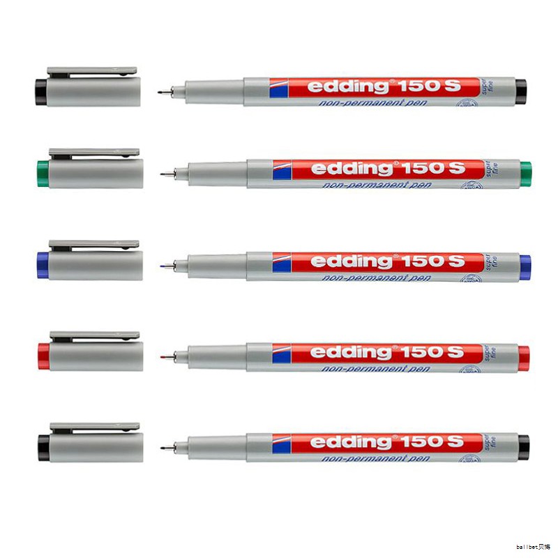 钢笔在我记忆里承载着太多情感。童年家境拮据,买一支心仪的钢笔往往需要攒上半年的积蓄。有人也许不理解,一支看似普通的小笔,为什么会贵到让人坚持购买。其实,贵的不只是材质与工艺,更是其中蕴藏的记忆与情感。 钢笔在我记忆里承载着太多情感。童年家境拮据,买一支心仪的钢笔往往需要攒上半年的积蓄。有人也许不理解,一支看似普通的小笔,为什么会贵到让人坚持购买。其实,贵的不只是材质与工艺,更是其中蕴藏的记忆与情感。