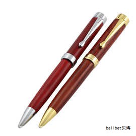 在越来越多的人转向数字化设备的今天，钢笔仍以独特的手感与雅致气质占有一席之地。它不仅是写字的工具，更是一门关于材料、工艺与使用习惯的艺术。