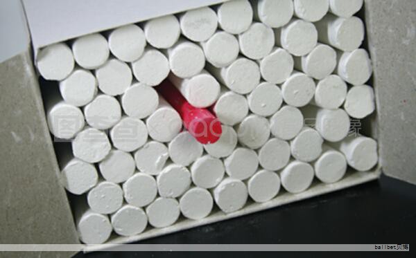 选购水彩笔时,除了颜色丰富度,还要关注握持舒适度、是否安全无毒、是否可水洗、墨水容量、以及适用人群等因素。下面为你整理十款市场上口碑较好的水彩笔套装,覆盖儿童、初学者到进阶用户的需求,供你对比参考。 选购水彩笔时,除了颜色丰富度,还要关注握持舒适度、是否安全无毒、是否可水洗、墨水容量、以及适用人群等因素。下面为你整理十款市场上口碑较好的水彩笔套装,覆盖儿童、初学者到进阶用户的需求,供你对比参考。