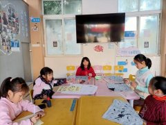 温热的糖浆便在垫子上勾