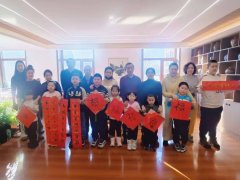 在家长们温暖的陪伴和鼓