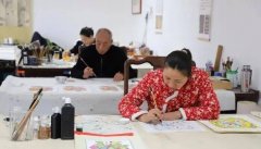 惊叹于内画鼻烟壶中“寸