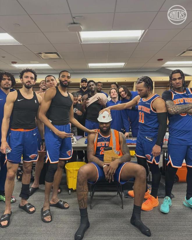 尼克斯险胜勇士布里奇斯防守受质疑交易引发未