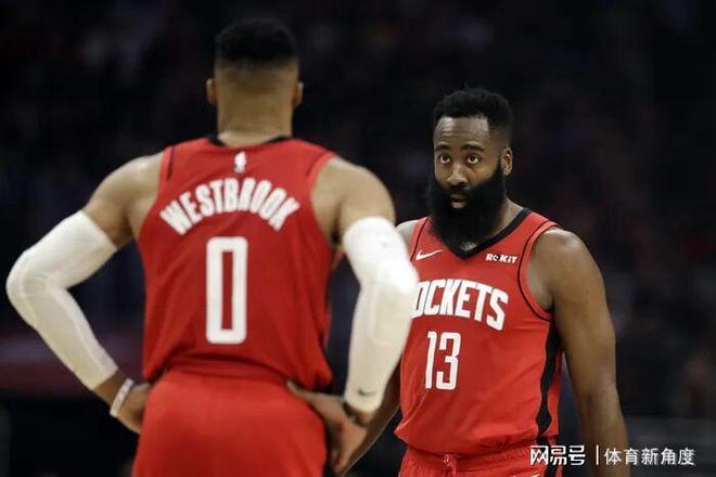 米切尔低效19分哈登爆发27分 骑士力克雄鹿创季后