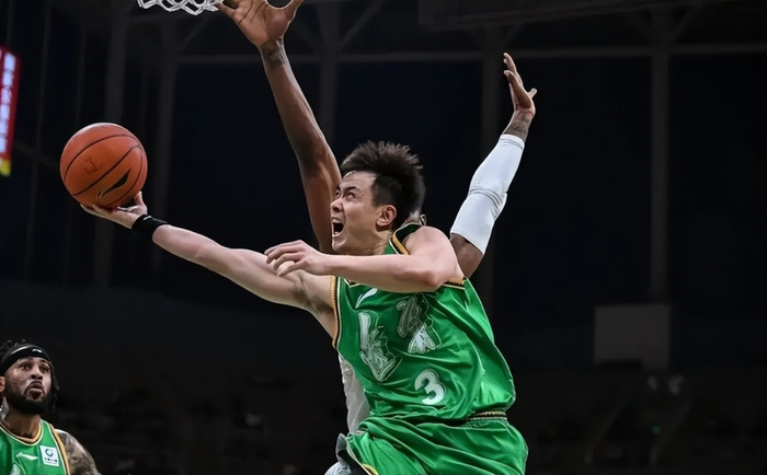 辽宁男篮主场不敌北京首钢六连胜终结