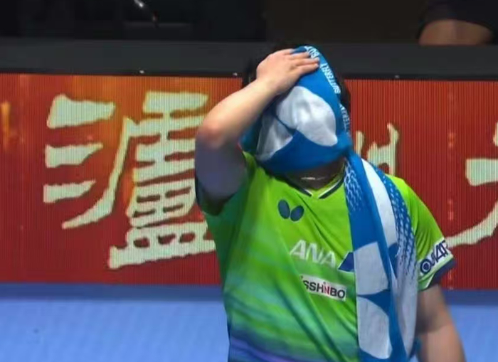 18岁松岛辉空澳门世界杯遭王楚钦逆转 颁奖礼拒